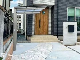 冬の季節に備えたサイクルポートの設置[施工後]