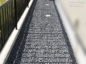 雑草や水たまりを防げる犬走り