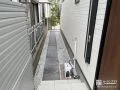 裏側の道路へ繋がる園路