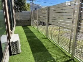 圧迫感のない目隠しフェンス[施工後]