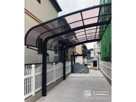 なめらかな形状のカーポート[施工後]