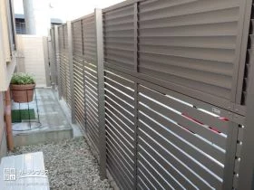 2段の目隠しフェンス[施工後]