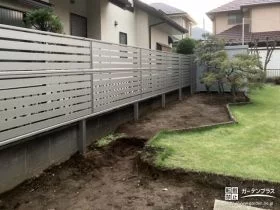 お住まいと馴染む目隠しフェンスの設置[施工後]