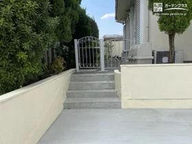 スロープから階段に[施工後]