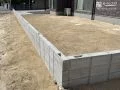 フェンス用の柱を建てやすい境界ブロック