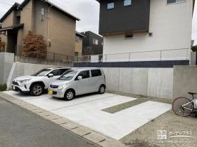 砂利が飛び散らない駐車スペース[施工後]