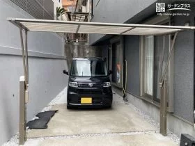 圧迫感なくお車やバイクを守ってくれるカーゲートの設置工事