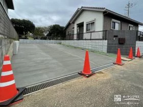 スロープ状の駐車スペース[施工後]