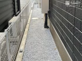 雑草対策をした犬走り[施工後]