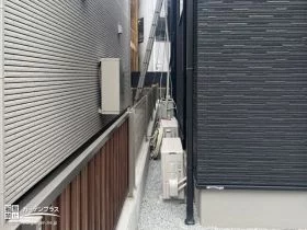 お庭をスマートに区切るメッシュフェンス[施工後]