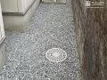 雑草対策を行った犬走り