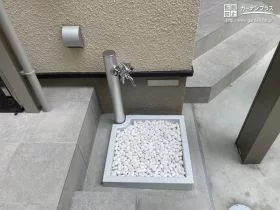 建物に入る前に手を洗える立水栓[施工後]