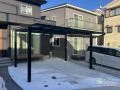 建物に印象を合わせたスタイリッシュなカーポートの設置