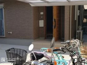 玄関まわりを広く活用できるように[施工後]