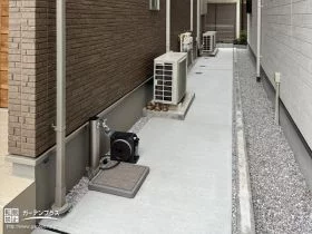 お手入れを楽にする犬走り舗装工事[施工後]
