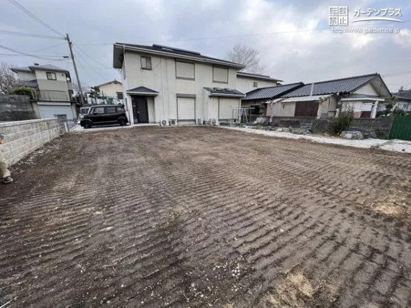 駐車スペース全景施工前