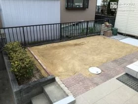 排水性を高めた前庭