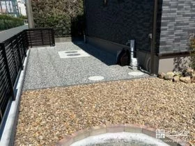 コストダウンに貢献する2色の砂利[施工後]