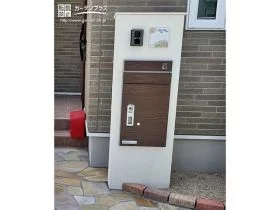 宅配ボックスが一体となった機能門柱[施工後]