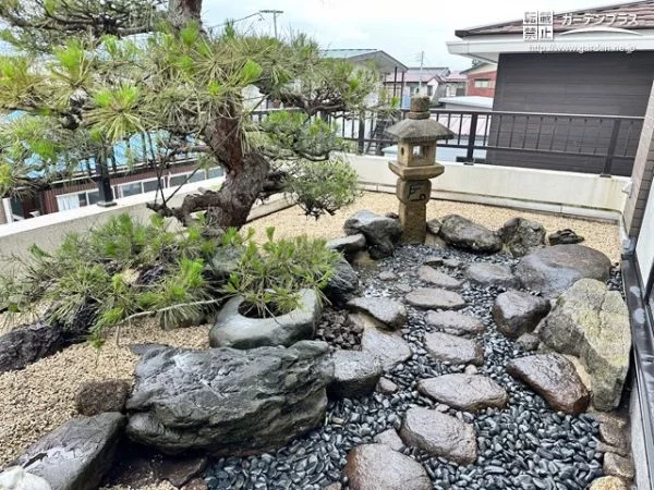 No.19912 立派な松が印象的なお手入れしやすい日本庭園のリフォーム工事