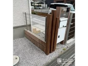 位置を変更した機能門柱[施工後]