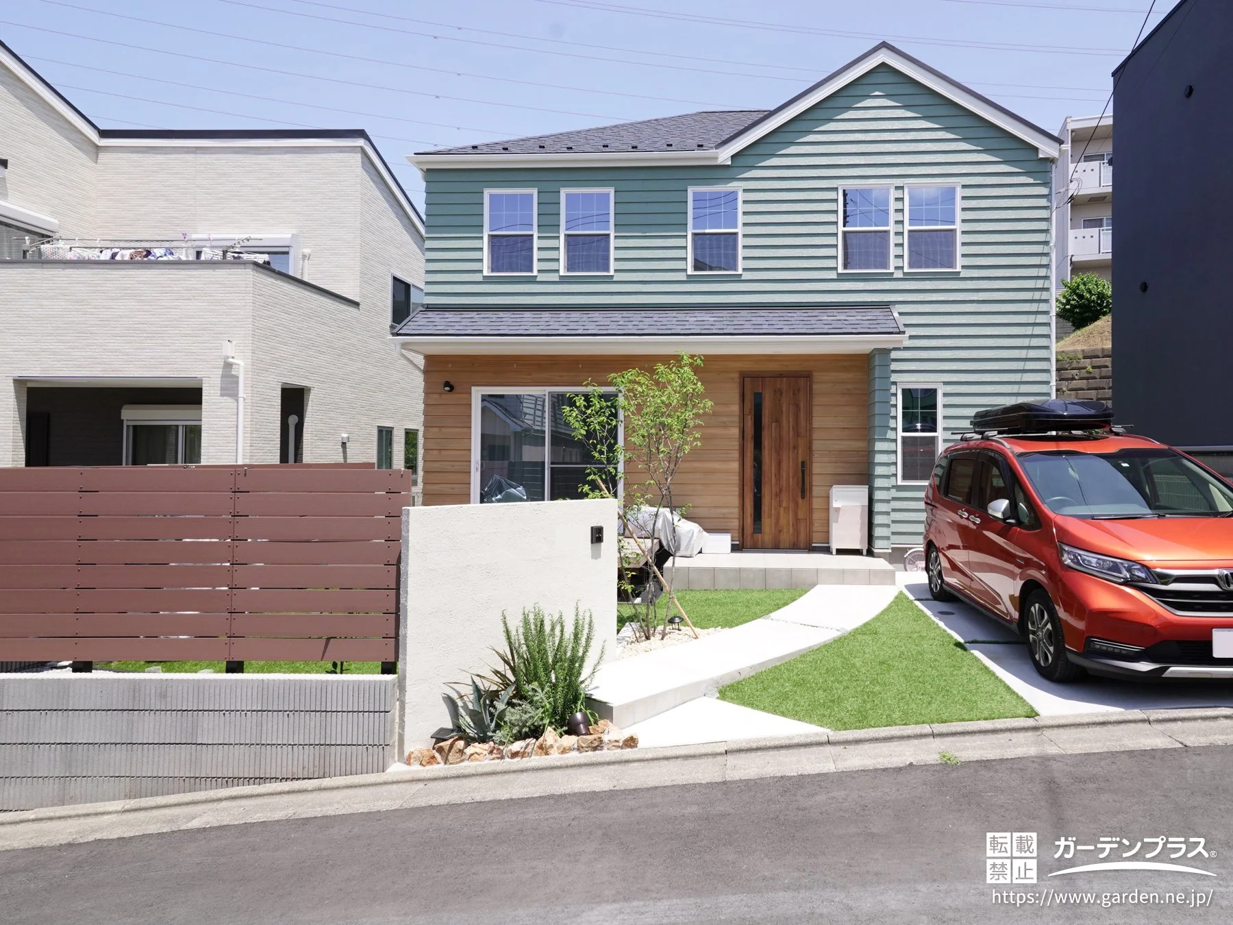 アーリーアメリカンなお住まいに調和するナチュラルな新築外構 (No