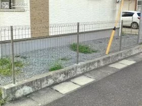 境界線を明示するメッシュフェンス[施工後]