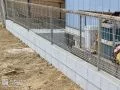 転落防止にも役立つ境界フェンス