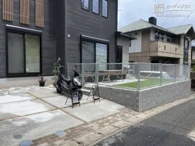 土留めとアメリカンフェンスで囲ったドッグラン[施工後]