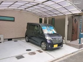 快適に利用できるカーポート付きの駐車スペース[施工後]