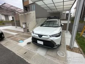 既存駐車スペースも雑草や段差の問題を解消[施工後]