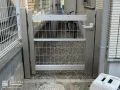 飛び出し防止の犬走り門扉