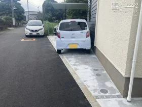 道路と建物の隙間もフラットに舗装して使いやすく[施工後]