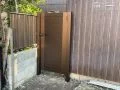 アルミ製の軽量な通用門