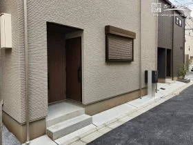 建物から道路までをしっかり舗装[施工後]