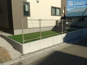 フェンスに守られた緑のお庭[施工後]