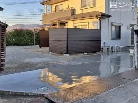 落ち着いた雰囲気を感じさせるブラウンの目隠しフェンス[施工後]