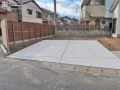 お住まいの視線をカットする温かみのある目隠しフェンス