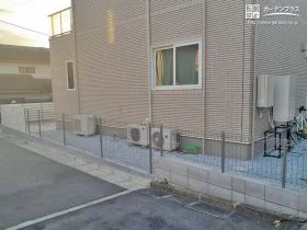 お住まいの安全性を高める風通しの良いメッシュフェンス