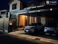 ライトアップした外構全体