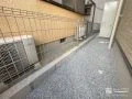 雑草対策をした犬走り