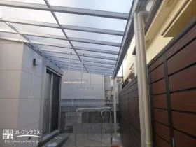デッキやテラスを覆う大きな屋根[施工後]
