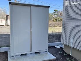 シンプルで優しい印象の物置[施工後]