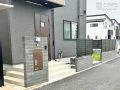 黒い外壁のお住まいをかっこよく仕上げた新築外構