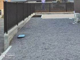 お住まいの格式を高めるスタイリッシュな縦格子フェンス[施工後]