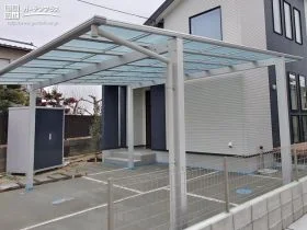 直線ラインが美しいすっきりとした印象のカーポート[施工後]