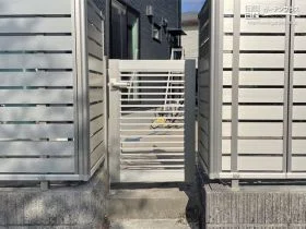 裏からの動線も確保する主庭門扉[施工後]
