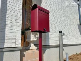 丸みデザインが可愛らしいポスト[施工後]
