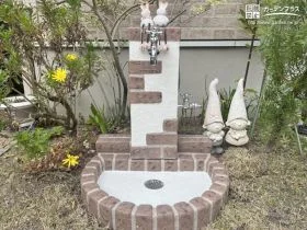 ナチュラルなお住まいに溶け込むレンガ調の可愛らしい立水栓[施工後]