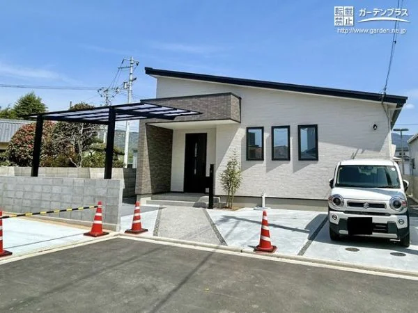 シンプルで使い勝手のいい新築外構